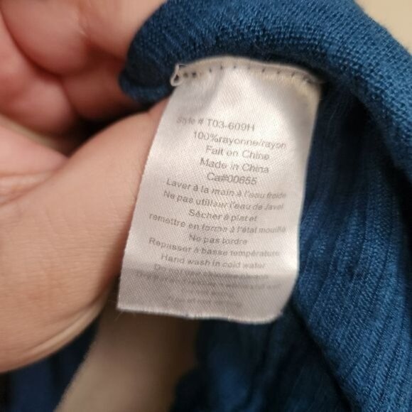 Thyme Medium Swoop Neck Business Casual Thin Sweater - Picture 4 of 4